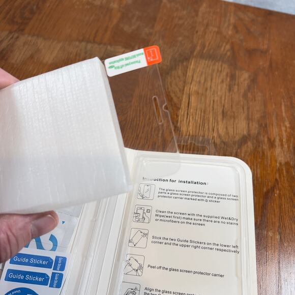 Ailun Tempered Glass Screen Protector 9H Contains One Screen + Install Supplies - Picture 6 of 7